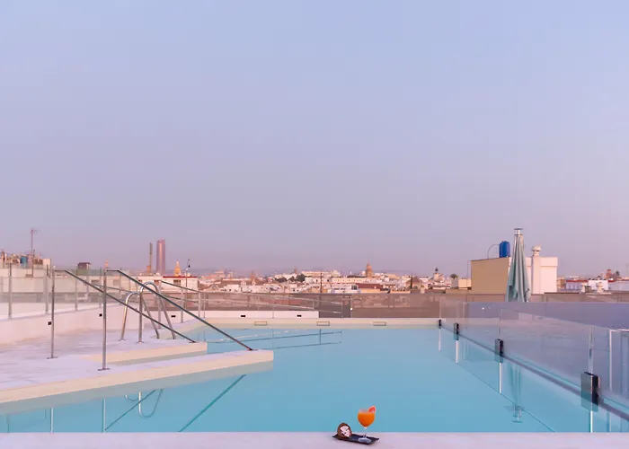 Hotel Macia Sevilla Kubb